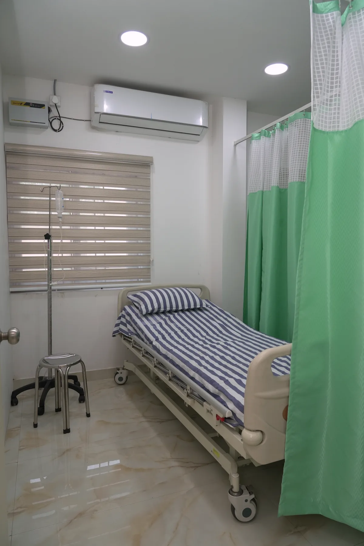 Recovery Room at Yaal Fertility and Women's Centre, Red Hills, Chennai